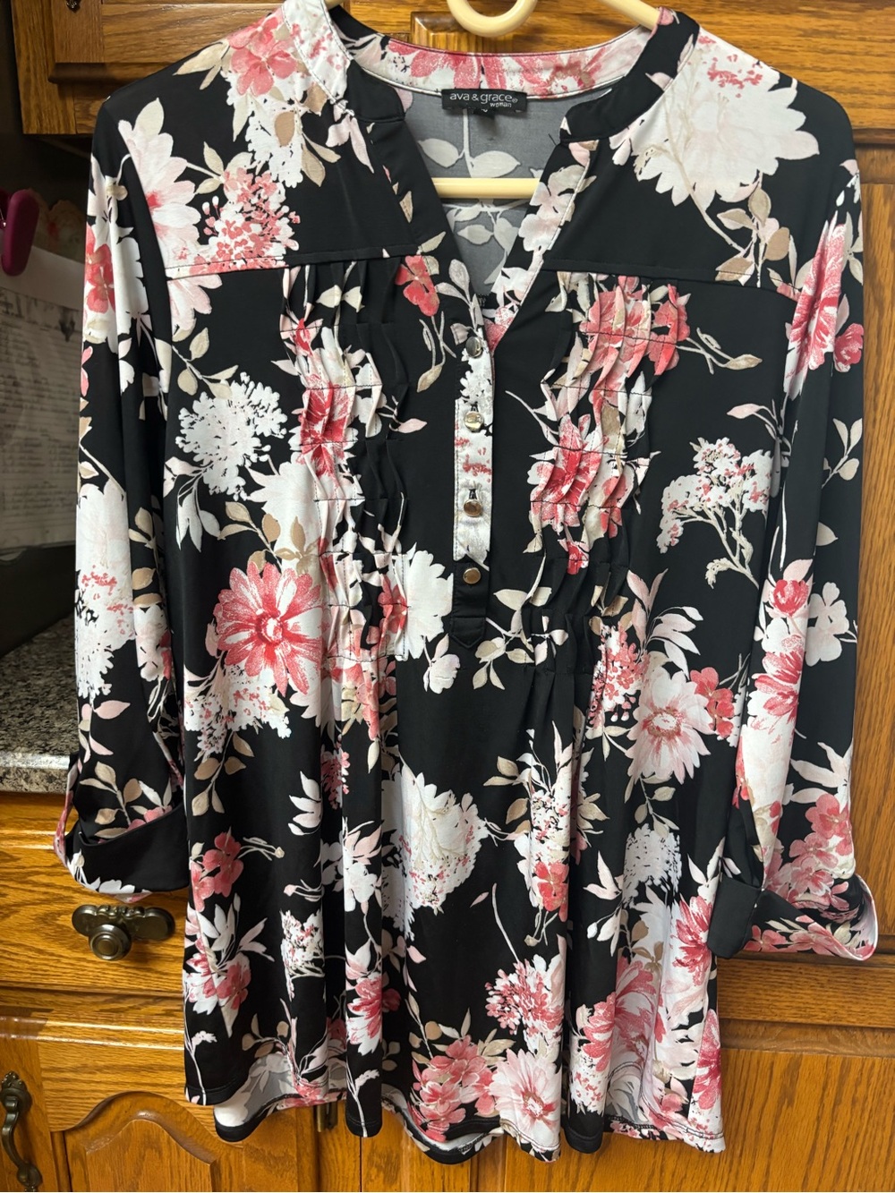 Ava & Grace Black Pink White Floral Ruffle-Front Tunic